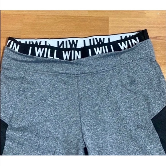 Workout Leggings Size Medium - Picture 5 of 6